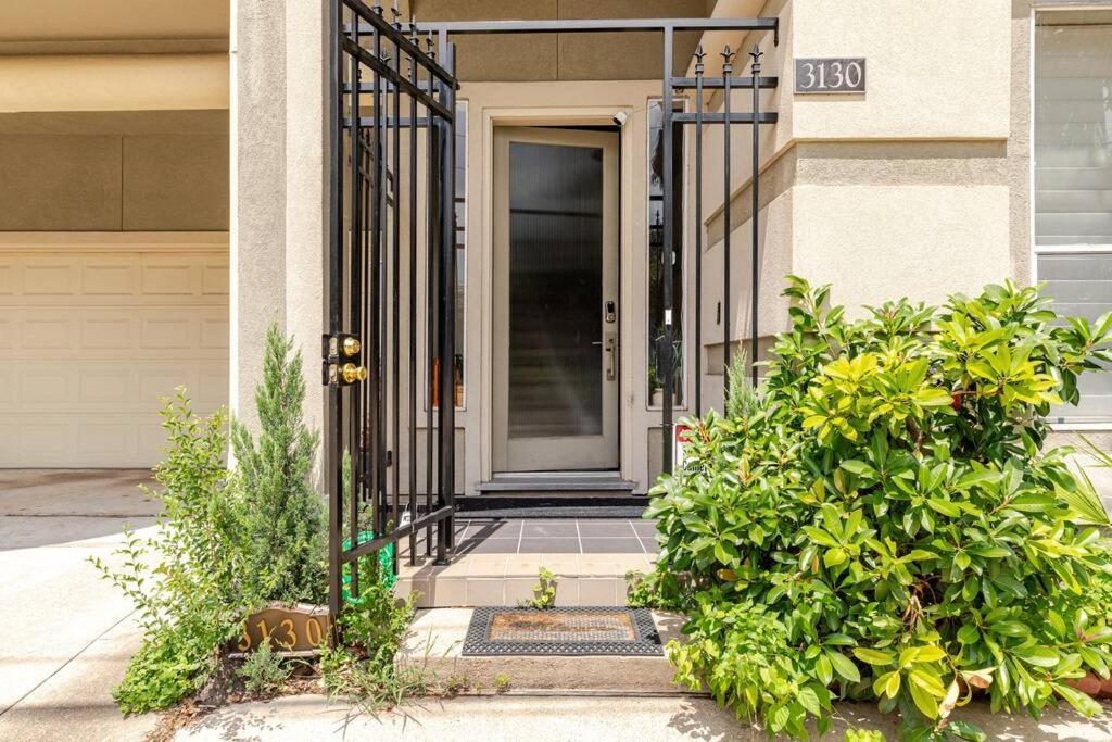 Wanderlust Villa Near Galleria Mall ฮูสตัน ภายนอก รูปภาพ